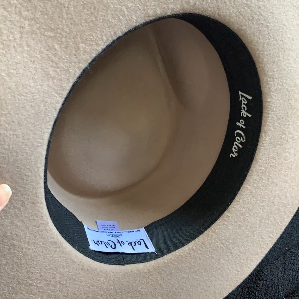Lack of colour hat size small - Picture 2 of 3